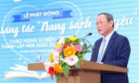 Ông Nguyễn Đức Thái – Chủ tịch HĐTV NXB Giáo dục Việt Nam phát biểu tại buổi lễ phát động cuộc thi sáng tác “Trang sách tôi yêu”. Ảnh: Thanh Tùng